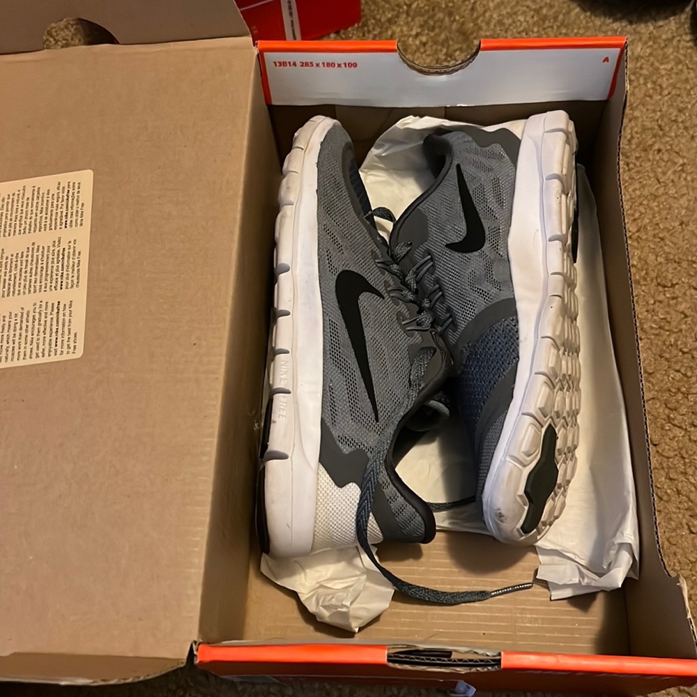 Nike Free 5 sneakers